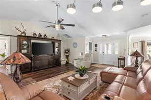 425 Corrientes Cir, Punta Gorda, FL 33983 - Photo 8