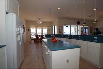 3772 Peace River Drive, Punta Gorda, FL 33983 - Photo 10