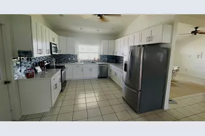 24239 Yacht Club Boulevard, Punta Gorda, FL 33955 - Photo 12