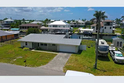 24239 Yacht Club Boulevard, Punta Gorda, FL 33955 - Photo 30