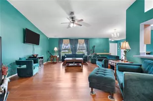 1041 S Salford Blvd, North Port, FL 34287 - Photo 10