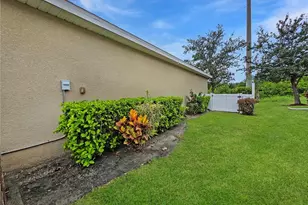 7292 Mikasa Dr, Punta Gorda, FL 33950 - Photo 6