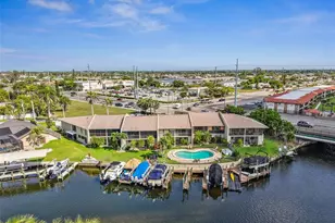 4803 SW Santa Barbara Ct, Cape Coral, FL 33914 - Photo 2