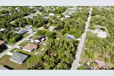 18335 Oxford Avenue, Port Charlotte, FL 33948 - Photo 32