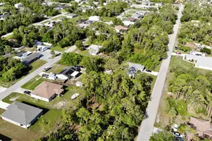 18335 Oxford Ave, Port Charlotte, FL 33948 - Photo 32