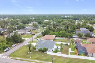 1007 Comstock St, Port Charlotte, FL 33952 - Photo 48