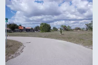 1417 NW 9th Place, Cape Coral, FL 33993 - Photo 6