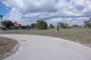 1417 NW 9th Pl, Cape Coral, FL 33993 - Photo 6