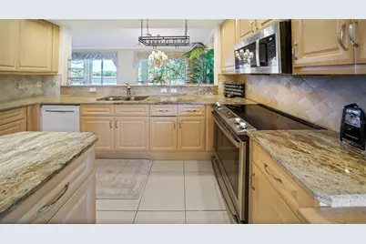 786 Regency Reserve Circle #1404, Naples, FL 34119 - Photo 18