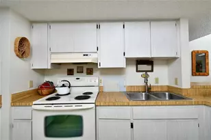 2021 Little Pine Cir, Punta Gorda, FL 33955 - Photo 8