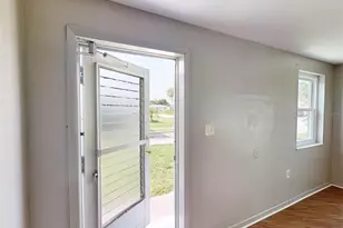 2513 Ambrose Ln, Port Charlotte, FL 33952 - Photo 34