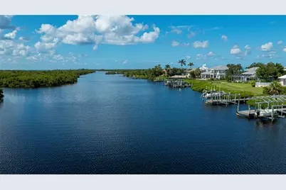 4041 Lea Marie Island Drive, Port Charlotte, FL 33952 - Photo 16