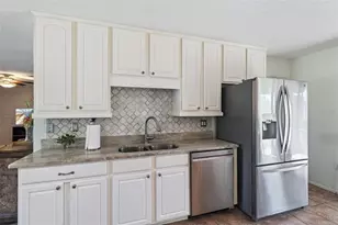 11068 Jacqueline Ave, Englewood, FL 34224 - Photo 6