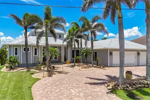 119 Creek Dr SE, Port Charlotte, FL 33952 - Photo 2