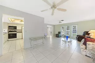 475 Whippoorwill Dr, Venice, FL 34293 - Photo 6