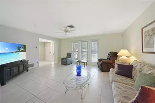 475 Whippoorwill Dr, Venice, FL 34293 - Photo 4