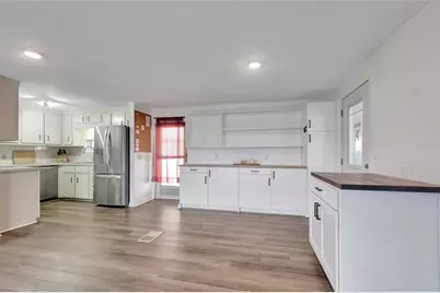 2100 Kings Highway #1052, Port Charlotte, FL 33980 - Photo 8