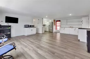 2100 Kings Hwy, Port Charlotte, FL 33980 - Photo 10