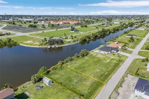 1216 NW 9th St, Cape Coral, FL 33993 - Photo 10