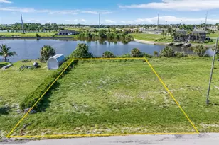 1216 NW 9th St, Cape Coral, FL 33993 - Photo 2