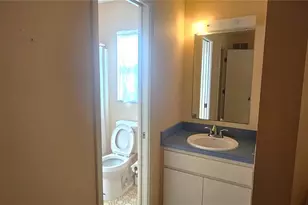 708 Azure Rd, Venice, FL 34293 - Photo 18