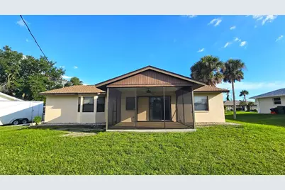 708 Azure Road, Venice, FL 34293 - Photo 2