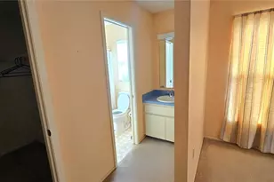 708 Azure Rd, Venice, FL 34293 - Photo 18