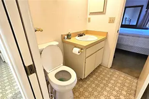 708 Azure Rd, Venice, FL 34293 - Photo 14