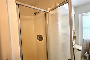 708 Azure Rd, Venice, FL 34293 - Photo 14