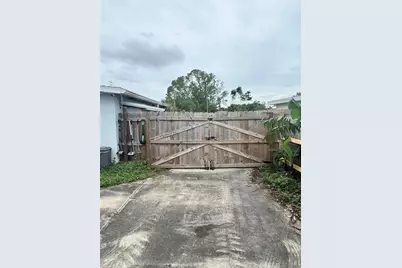 4340 Lagg Avenue, Fort Myers, FL 33901 - Photo 6