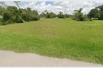30152 Balsam Boulevard, Punta Gorda, FL 33982 - Photo 2