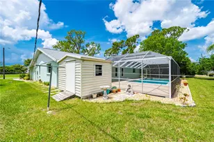 542 Lakehurst Ave NW, Port Charlotte, FL 33952 - Photo 46
