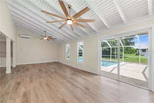 542 Lakehurst Ave NW, Port Charlotte, FL 33952 - Photo 18