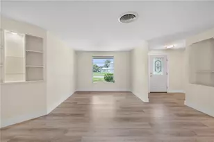 542 Lakehurst Ave NW, Port Charlotte, FL 33952 - Photo 12