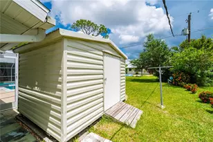 542 Lakehurst Ave NW, Port Charlotte, FL 33952 - Photo 46