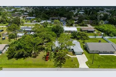 542 Lakehurst Avenue NW, Port Charlotte, FL 33952 - Photo 54