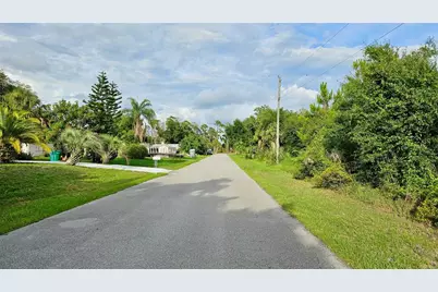 13373 Drummond Avenue, Port Charlotte, FL 33953 - Photo 4