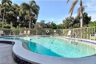 1900 Alamanda Dr, Naples, FL 34102 - Photo 2