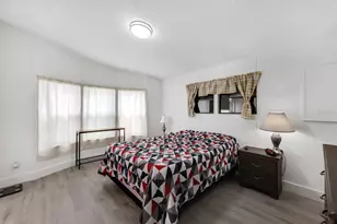 2100 Kings Hwy, Port Charlotte, FL 33980 - Photo 18