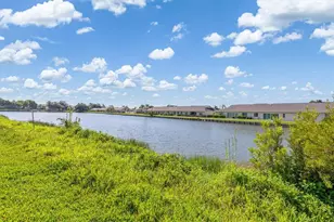 12538 SW Kingsway Cir, Lake Suzy, FL 34269 - Photo 26