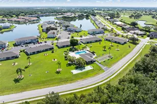 12538 SW Kingsway Cir, Lake Suzy, FL 34269 - Photo 36