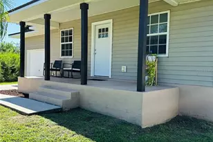 921 Henry St, Punta Gorda, FL 33950 - Photo 4