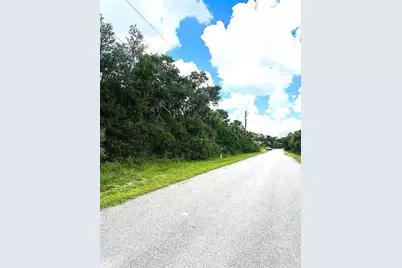 323 Canora Drive, Port Charlotte, FL 33954 - Photo 4