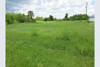 3164 Montgomery Drive, Port Charlotte, FL 33981 - Photo 6