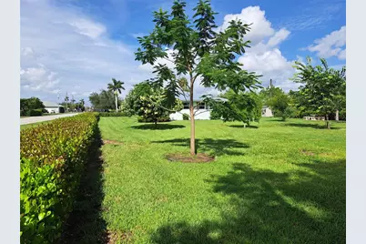 405 W Charlotte Avenue, Punta Gorda, FL 33950 - Photo 24