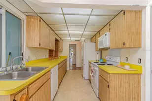 535 Ramblewood St, Port Charlotte, FL 33953 - Photo 8