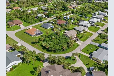 18443 Briggs Circle, Port Charlotte, FL 33948 - Photo 4