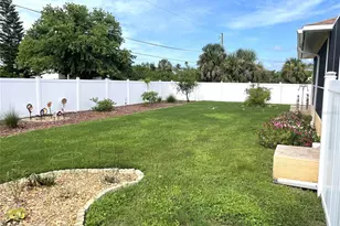 18319 Arapahoe Cir, Port Charlotte, FL 33948 - Photo 12