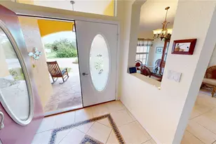 18319 Arapahoe Cir, Port Charlotte, FL 33948 - Photo 4