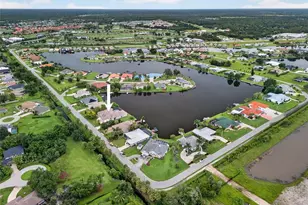 11600 SW Courtly Manor Dr, Lake Suzy, FL 34269 - Photo 2
